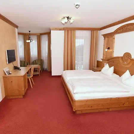 ウェンダー ホテル 3*